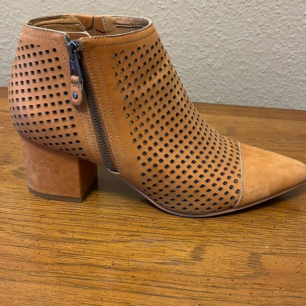 Light Brown Lucky Brand Booties Size 10
